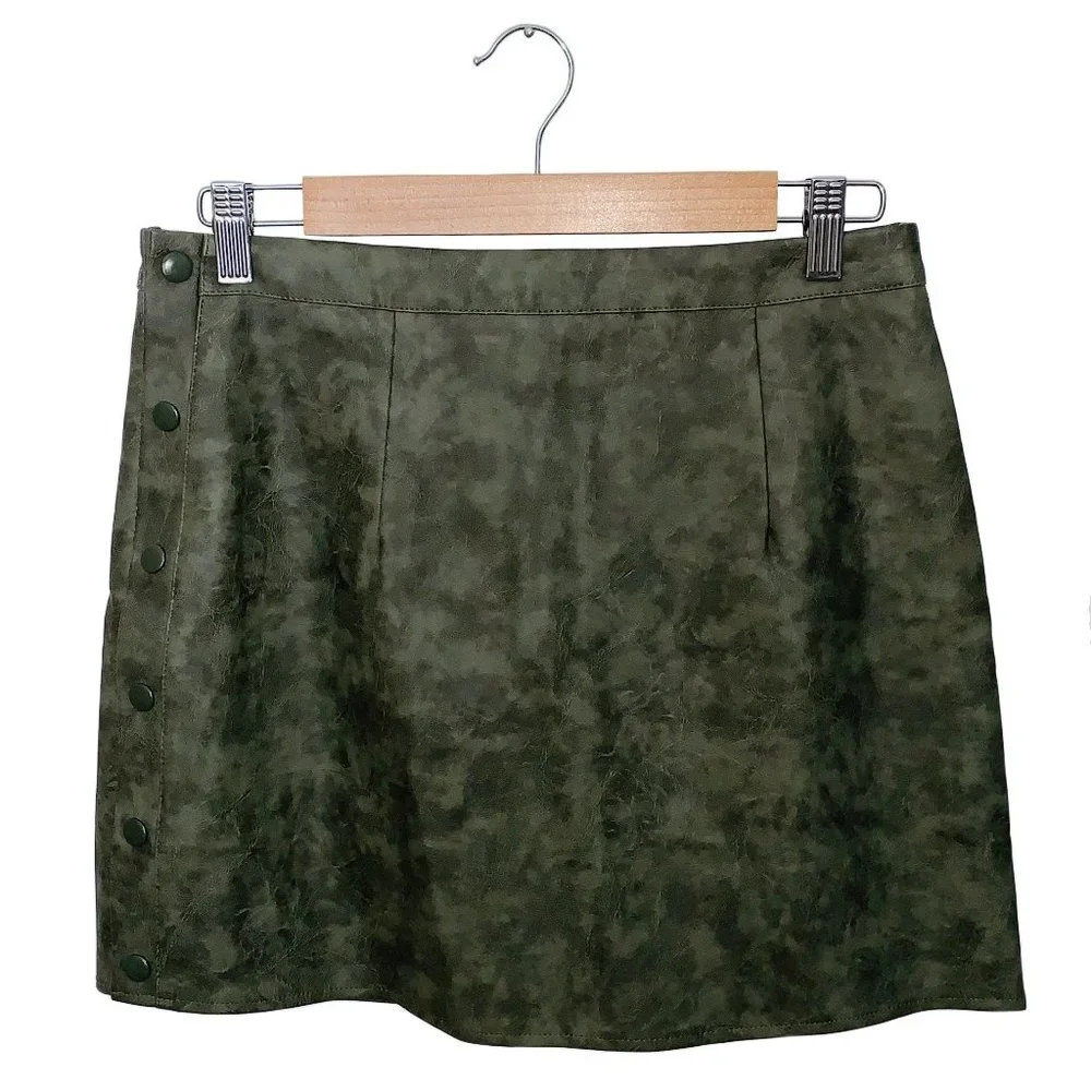 NWT - LF Mint Vanilla Faux Leather Side Snap Skirt